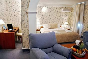 Monte-Nelly Hotel 布加勒斯特 外观 照片